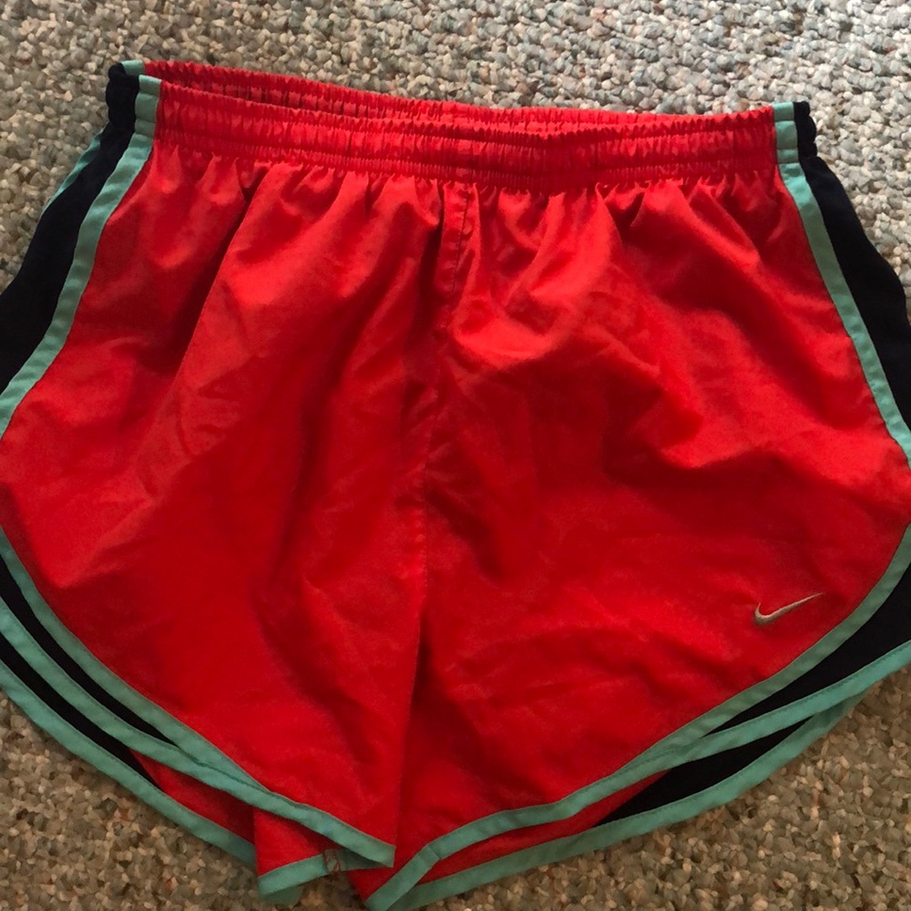 BRAND NEW NIKE RUNNING SHORTS
